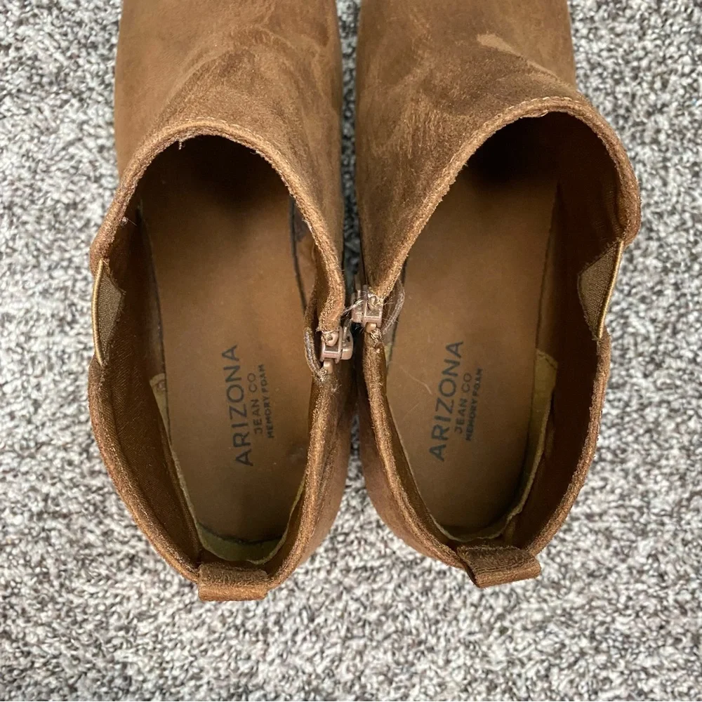 Arizona Jeans Co‎ Brown Booties Neutral Woman's Size 10